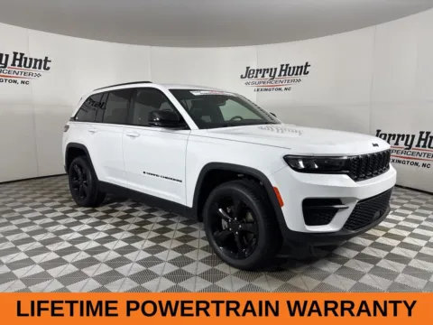 More photos of 2023 Jeep Grand Cherokee Altitude at Jerry Hunt Supercenter - Lexington, NC