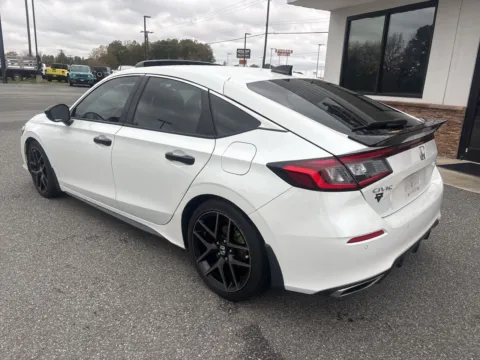 More photos of 2022 Honda Civic Sport Touring at Jerry Hunt Supercenter - Lexington, NC