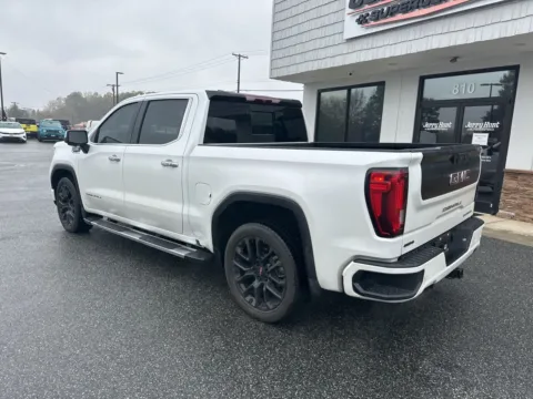 More photos of 2022 GMC Sierra 1500 Denali at Jerry Hunt Supercenter - Lexington, NC
