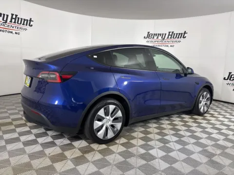 More photos of 2024 Tesla Model Y Standard Range at Jerry Hunt Supercenter - Lexington, NC