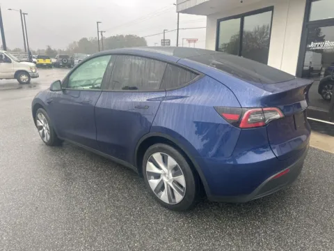 More photos of 2024 Tesla Model Y Standard Range at Jerry Hunt Supercenter - Lexington, NC