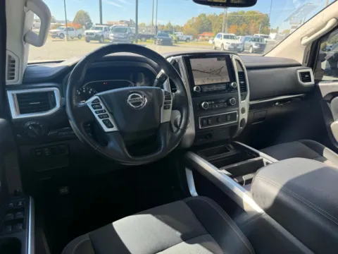 More photos of 2021 Nissan Titan SV at Jerry Hunt Supercenter - Lexington, NC