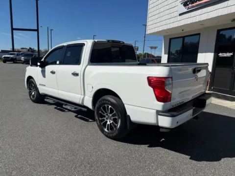 More photos of 2021 Nissan Titan SV at Jerry Hunt Supercenter - Lexington, NC