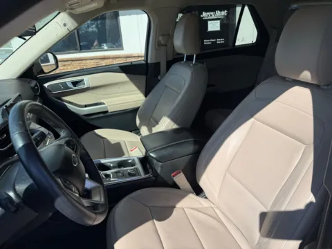 Photos of 2023 Ford Explorer XLT for sale in Lexington, NC at Jerry Hunt Supercenter - Lexington