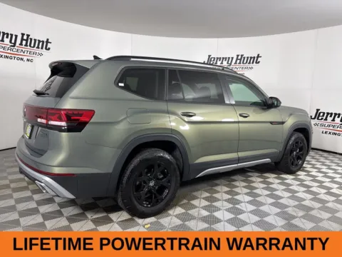 More photos of 2025 Volkswagen Atlas 2.0T Peak Edition at Jerry Hunt Supercenter - Lexington, NC