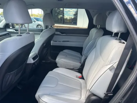 More photos of 2025 Hyundai Palisade SEL at Jerry Hunt Supercenter - Lexington, NC