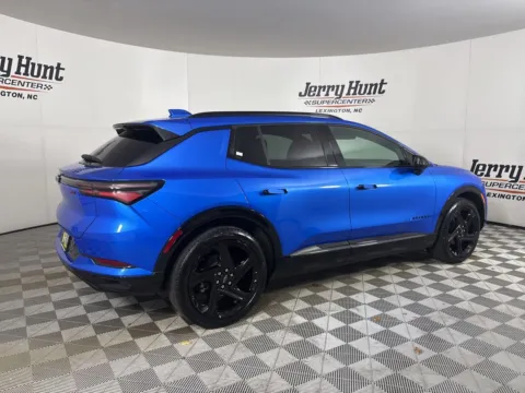 More photos of 2025 Chevrolet Equinox EV RS at Jerry Hunt Supercenter - Lexington, NC