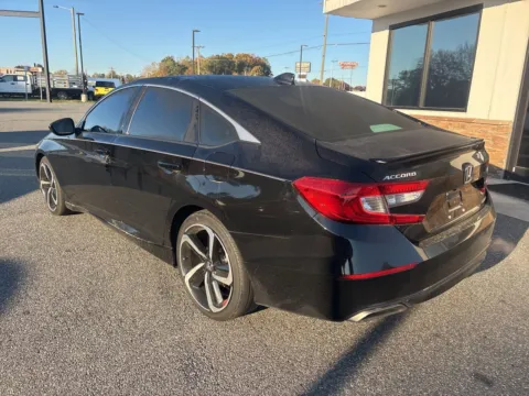 More photos of 2022 Honda Accord Sport at Jerry Hunt Supercenter - Lexington, NC