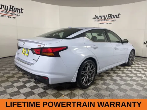 More photos of 2023 Nissan Altima 2.0 SR at Jerry Hunt Supercenter - Lexington, NC