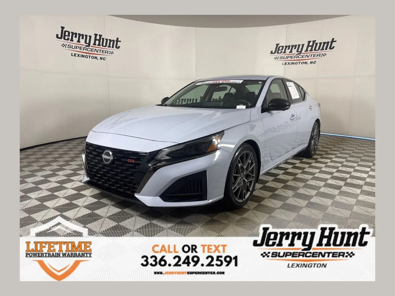 2023 Nissan Altima SR