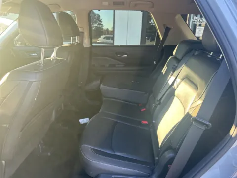 More photos of 2024 Nissan Pathfinder SL at Jerry Hunt Supercenter - Lexington, NC