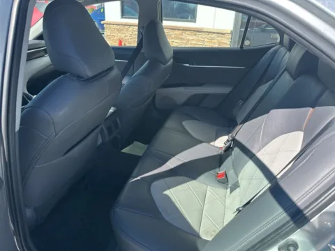 More photos of 2018 Toyota Camry XLE at Jerry Hunt Supercenter - Lexington, NC