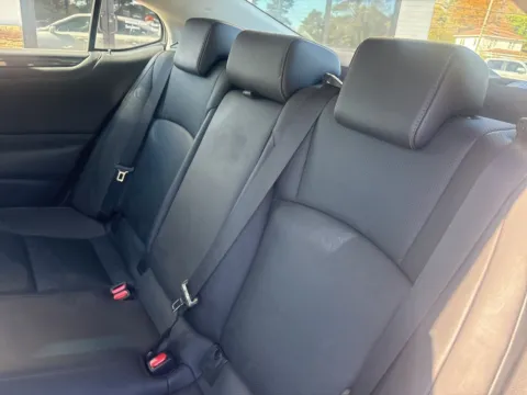 More photos of 2022 Lexus ES 350 at Jerry Hunt Supercenter - Lexington, NC