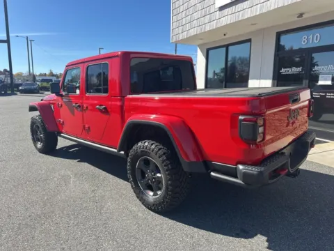 More photos of 2023 Jeep Gladiator Rubicon at Jerry Hunt Supercenter - Lexington, NC