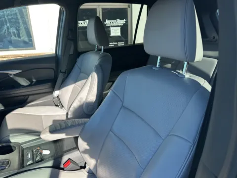 Photos of 2023 Honda Passport EX-L for sale in Lexington, NC at Jerry Hunt Supercenter - Lexington