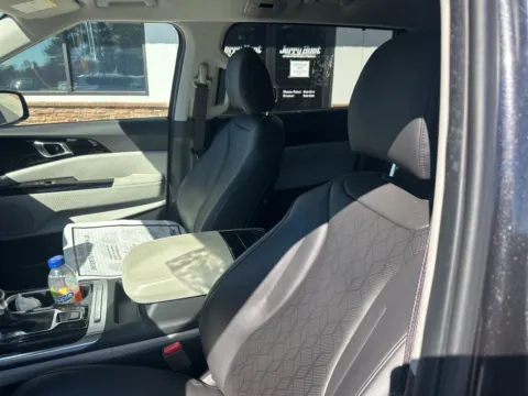 Photos of 2024 Kia Carnival EX for sale in Lexington, NC at Jerry Hunt Supercenter - Lexington