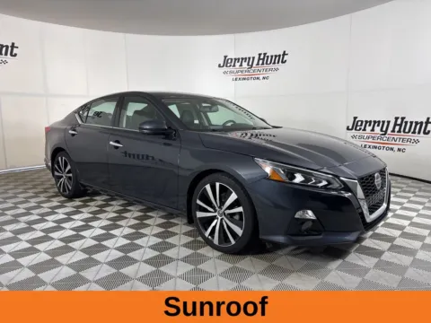 More photos of 2019 Nissan Altima 2.5 Platinum at Jerry Hunt Supercenter - Lexington, NC