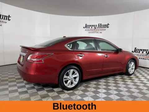 More photos of 2015 Nissan Altima 2.5 SV at Jerry Hunt Supercenter - Lexington, NC
