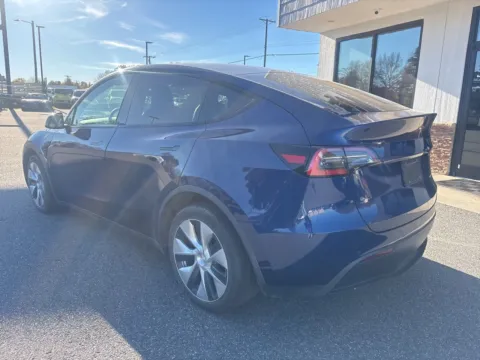 More photos of 2021 Tesla Model Y Long Range at Jerry Hunt Supercenter - Lexington, NC