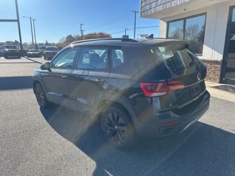 More photos of 2022 Volkswagen Taos 1.5T S at Jerry Hunt Supercenter - Lexington, NC