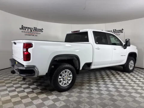 More photos of 2023 Chevrolet Silverado 2500HD LT at Jerry Hunt Supercenter - Lexington, NC