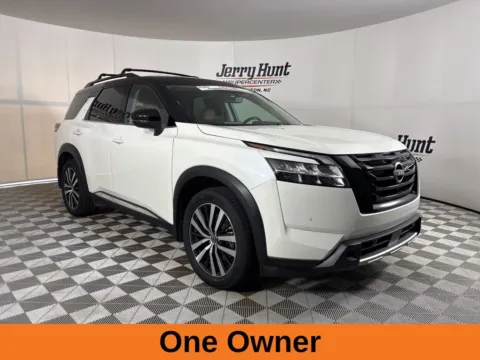 More photos of 2023 Nissan Pathfinder Platinum at Jerry Hunt Supercenter - Lexington, NC