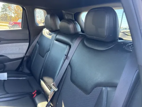 More photos of 2023 Jeep Compass Latitude at Jerry Hunt Supercenter - Lexington, NC