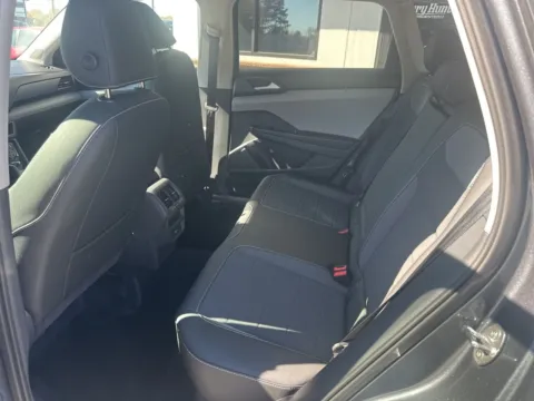 More photos of 2024 Volkswagen Taos 1.5T SE at Jerry Hunt Supercenter - Lexington, NC