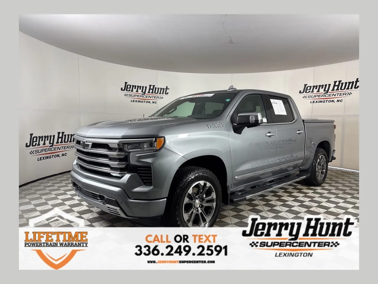 2025 Chevrolet Silverado 1500 High Country's photo