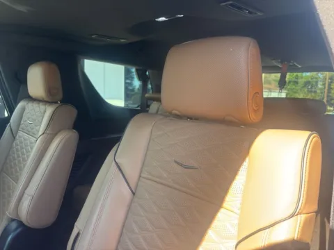 More photos of 2022 Cadillac Escalade Premium Luxury at Jerry Hunt Supercenter - Lexington, NC