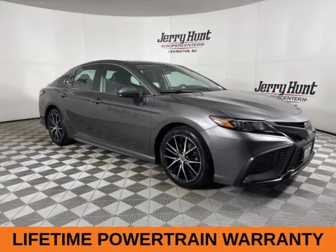 More photos of 2021 Toyota Camry SE at Jerry Hunt Supercenter - Lexington, NC