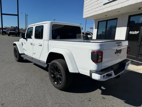 More photos of 2021 Jeep Gladiator High Altitude at Jerry Hunt Supercenter - Lexington, NC