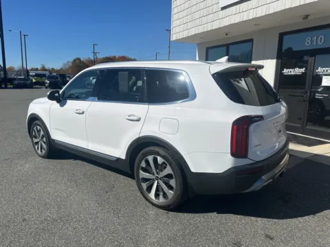 More photos of 2022 Kia Telluride EX at Jerry Hunt Supercenter - Lexington, NC