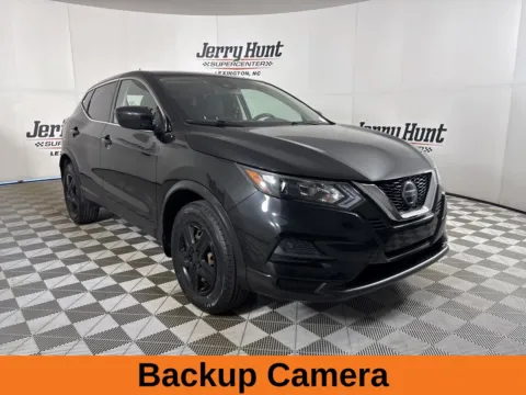 More photos of 2020 Nissan Rogue Sport S at Jerry Hunt Supercenter - Lexington, NC