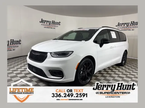 White 2025 Chrysler Pacifica Limited for sale in Lexington, NC