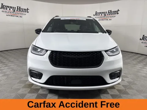 Another view of 2025 Chrysler Pacifica Limited for sale in Lexington, NC at Jerry Hunt Supercenter - Lexington