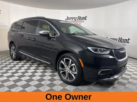 More photos of 2022 Chrysler Pacifica Pinnacle at Jerry Hunt Supercenter - Lexington, NC