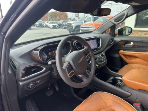 Another view of 2022 Chrysler Pacifica Pinnacle for sale in Lexington, NC at Jerry Hunt Supercenter - Lexington