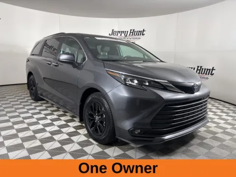 More photos of 2025 Toyota Sienna XLE at Jerry Hunt Supercenter - Lexington, NC