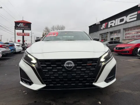 Another view of 2023 NISSAN ALTIMA 2.5 SR for sale in Merrillville, IN at Ride Time Auto Finance Broadway