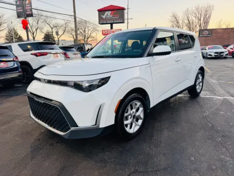 More photos of 2024 KIA SOUL LX at Ride Time Auto Finance Broadway, IN