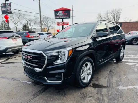 More photos of 2023 GMC TERRAIN SLE at Ride Time Auto Finance Broadway, IN