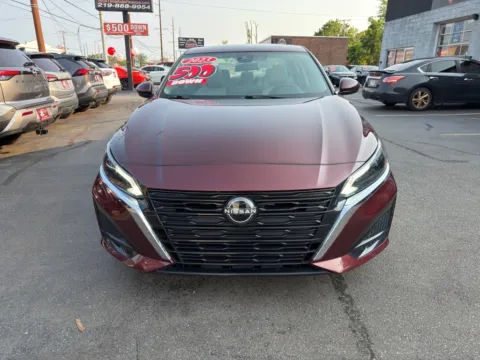 More photos of 2023 NISSAN ALTIMA 2.5 SV at Ride Time Auto Finance Broadway, IN