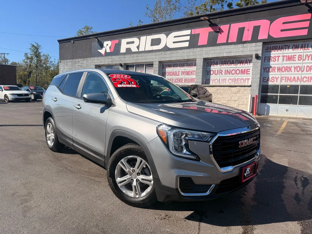 Gray 2024 GMC TERRAIN SLE for sale in Merrillville, IN