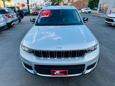 More photos of 2023 JEEP GRAND CHEROKEE LIMITED at Ride Time Auto Finance Broadway, IN