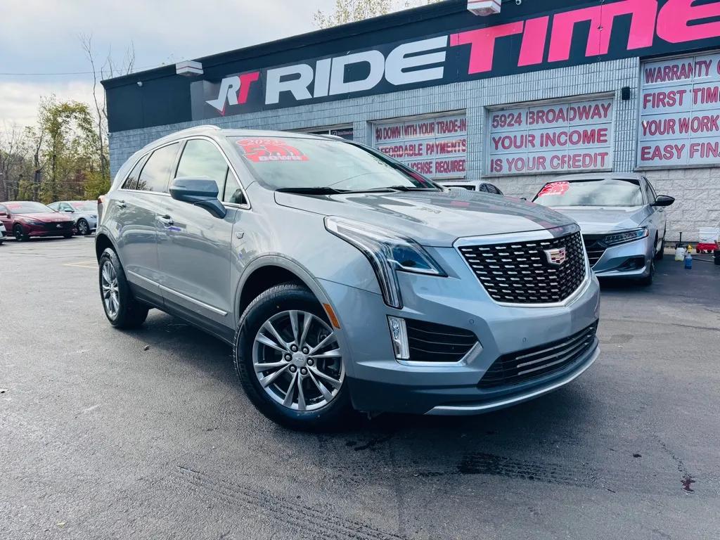 Silver 2023 CADILLAC XT5 PREMIUM LUXURY for sale in Merrillville, IN