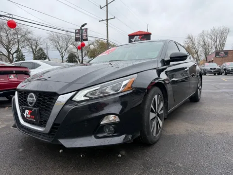 More photos of 2021 NISSAN ALTIMA 2.5 SL at Ride Time Auto Finance Broadway, IN