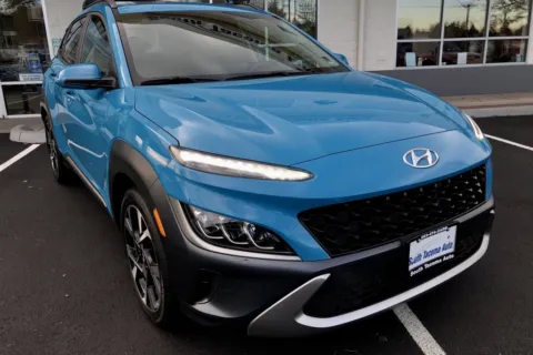 More photos of 2022 Hyundai Kona Limited at South Tacoma Auto, WA