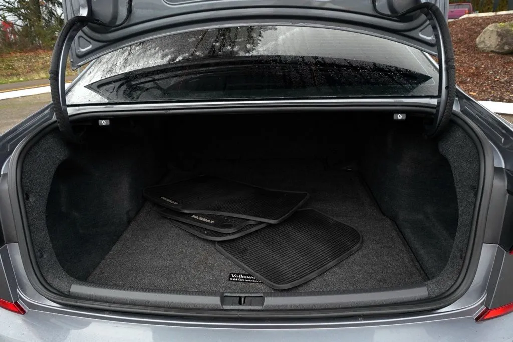 2020 Volkswagen Passat R-Line - Photo 20