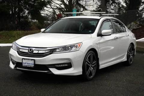 Another view of 2017 Honda Accord Sport for sale in Tacoma, WA at South Tacoma Auto